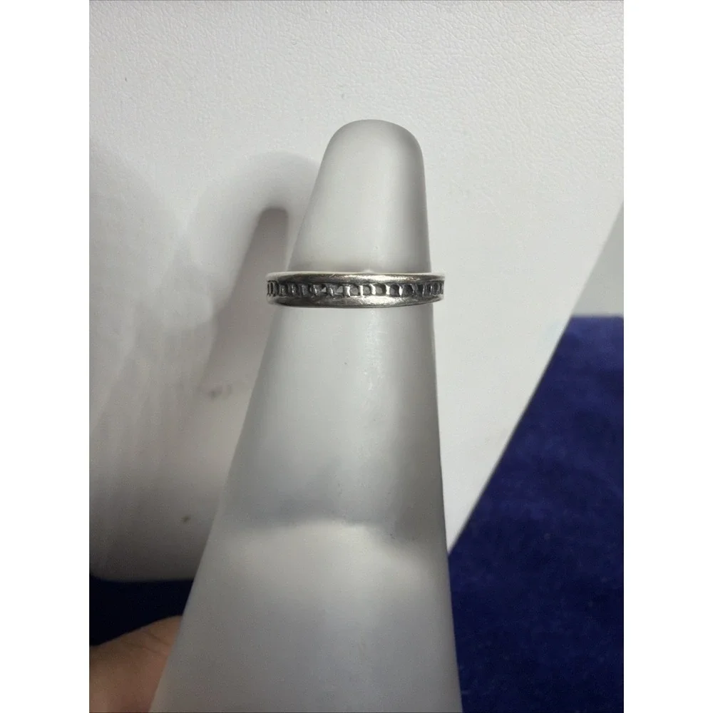 Vtg 925 Sterling Silver Band Ring 1.8g Size 6.75